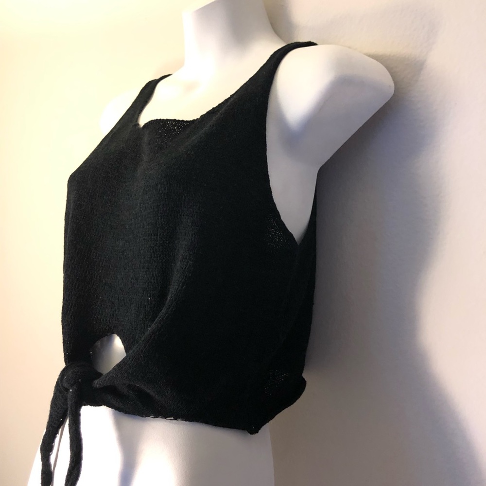 Brandy Melville Knitted Crop Front Tie Tank Top - Picture 2 of 3